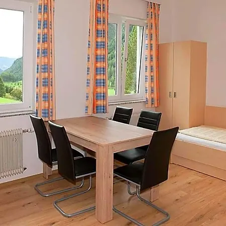 Jugend- Und Familiengaestehaus Heiligenblut * Apriach